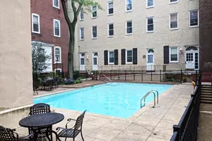 1018 Spruce St, Philadelphia, PA 19107 - Photo 25