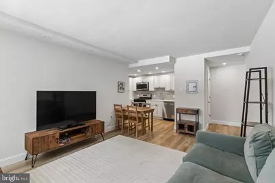 2101 Chestnut Street #303, Philadelphia, PA 19103 - Photo 3