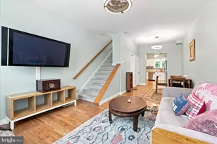 2045 S Hutchinson St, Philadelphia, PA 19148 - Photo 3