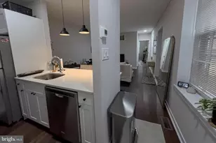 1525 Green St, Philadelphia, PA 19130 - Photo 5
