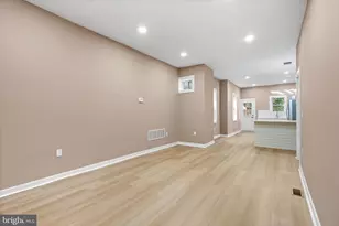 2131 S Alden St, Philadelphia, PA 19143 - Photo 9