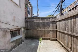2435 Fitzgerald St, Philadelphia, PA 19145 - Photo 17