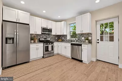 425 W Thompson Street, Philadelphia, PA 19122 - Photo 13