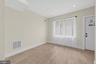 425 W Thompson Street, Philadelphia, PA 19122 - Photo 5