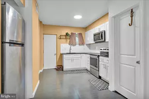1929 S Norwood Street S, Philadelphia, PA 19145 - Photo 5