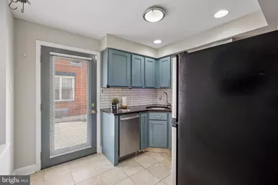 2062 Saint Albans Street, Philadelphia, PA 19146 - Photo 17