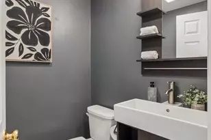 2062 St Albans St, Philadelphia, PA 19146 - Photo 13