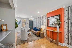2062 St Albans St, Philadelphia, PA 19146 - Photo 9