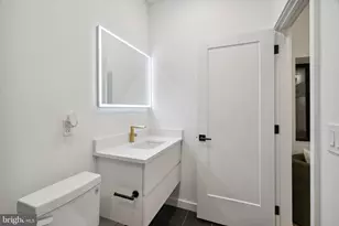 1623 Christian St, Philadelphia, PA 19146 - Photo 17