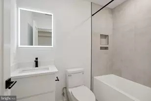 1623 Christian St, Philadelphia, PA 19146 - Photo 23