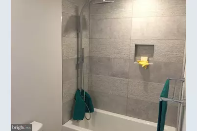 2542 Graduate Square, Philadelphia, PA 19146 - Photo 21