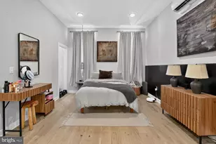 257 N 3rd St, Philadelphia, PA 19106 - Photo 9