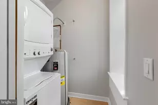 257 N 3rd St, Philadelphia, PA 19106 - Photo 15