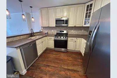 748 S Harshaw Street, Philadelphia, PA 19146 - Photo 7