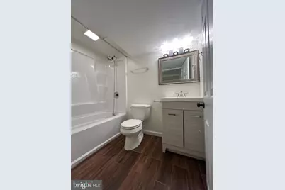 748 S Harshaw Street, Philadelphia, PA 19146 - Photo 11
