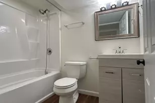 748 S Harshaw St, Philadelphia, PA 19146 - Photo 11