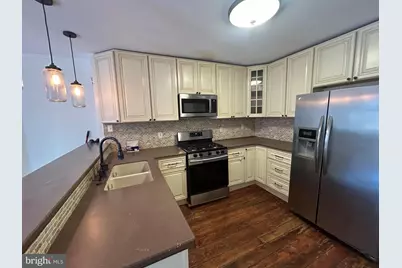 748 S Harshaw Street, Philadelphia, PA 19146 - Photo 9