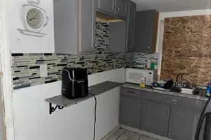 7434 Gilbert St, Philadelphia, PA 19138 - Photo 5