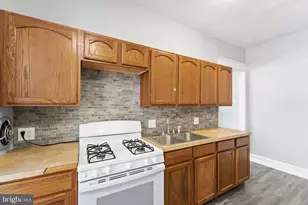 246 W Abbottsford Ave, Philadelphia, PA 19144 - Photo 11