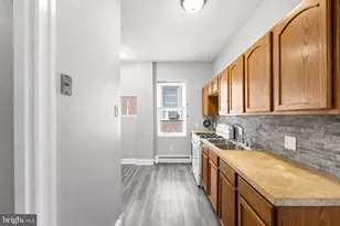 246 W Abbottsford Ave, Philadelphia, PA 19144 - Photo 9