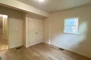 1219 W Silver St, Philadelphia, PA 19133 - Photo 9
