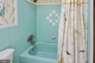 9916 S Canterbury Rd, Philadelphia, PA 19114 - Photo 21