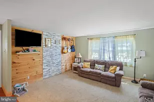 9916 S Canterbury Rd, Philadelphia, PA 19114 - Photo 9