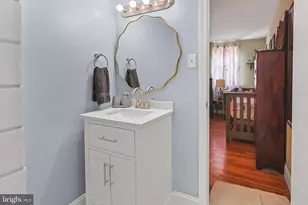 9916 S Canterbury Rd, Philadelphia, PA 19114 - Photo 17