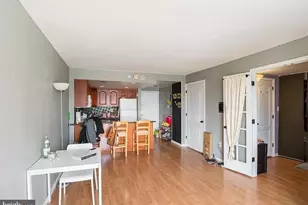 2001 Hamilton St, Philadelphia, PA 19130 - Photo 3