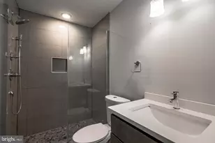 2603 E Hagert St, Philadelphia, PA 19125 - Photo 17