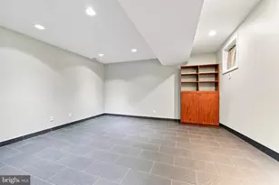 813 N Orianna St, Philadelphia, PA 19123 - Photo 13