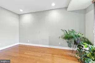 813 N Orianna St, Philadelphia, PA 19123 - Photo 21