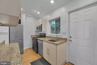 890 N Stillman Street, Philadelphia, PA 19130 - Photo 11