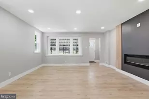 1030 E Sedgwick St, Philadelphia, PA 19150 - Photo 15