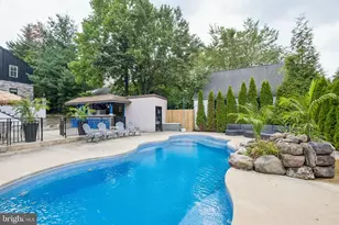 618 Gates St, Philadelphia, PA 19128 - Photo 33