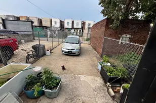 355 E Eleanor St, Philadelphia, PA 19120 - Photo 17