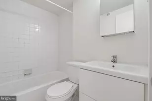 319 S 10th St, Philadelphia, PA 19107 - Photo 5
