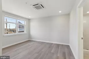 3449 Scotts Ln, Philadelphia, PA 19129 - Photo 5