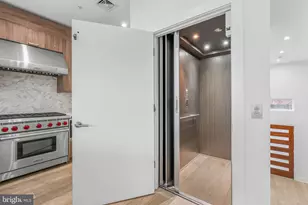 237 N 23rd St, Philadelphia, PA 19103 - Photo 33