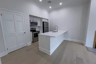 1703 Green St, Philadelphia, PA 19130 - Photo 3