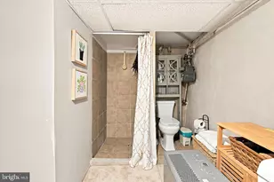 955 Allengrove St, Philadelphia, PA 19124 - Photo 27