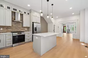451 E Walnut Ln, Philadelphia, PA 19144 - Photo 15