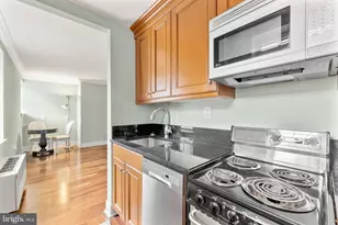 1701 Locust St, Philadelphia, PA 19103 - Photo 9