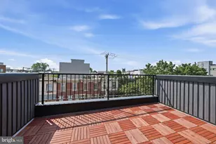 2216 Tulip St, Philadelphia, PA 19125 - Photo 9