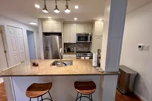 136 N Bread St, Philadelphia, PA 19106 - Photo 5