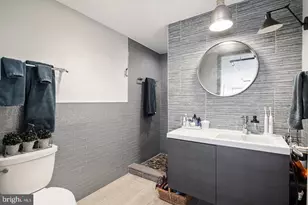 1352 South St, Philadelphia, PA 19147 - Photo 15