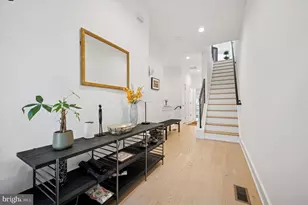 6715 Cinnaminson Ct, Philadelphia, PA 19128 - Photo 3