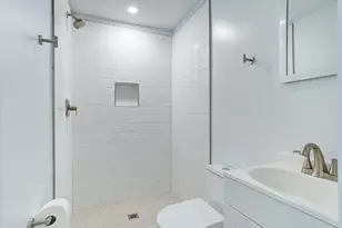 704 Miller St, Philadelphia, PA 19125 - Photo 15