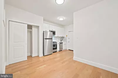 718 S 3rd Street #UNIT 2R, Philadelphia, PA 19147 - Photo 11