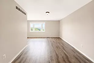 10214 Bustleton Ave, Philadelphia, PA 19116 - Photo 15